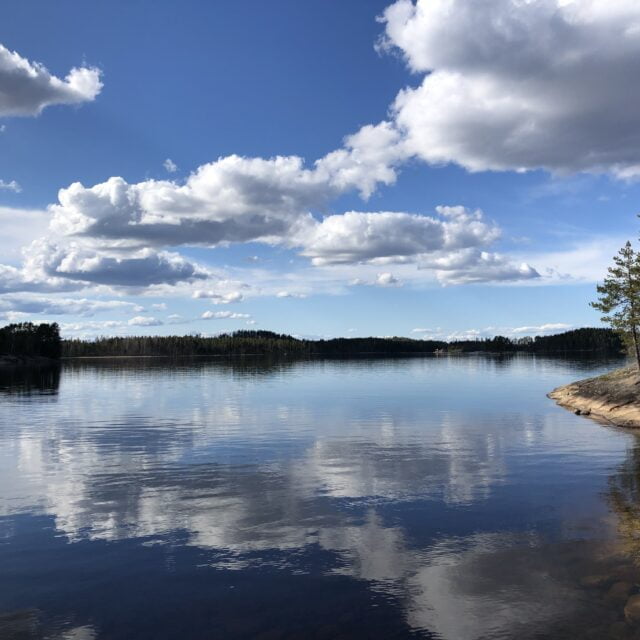 Kesäkuva_2020_AKA_järvi_kallio